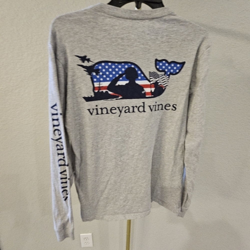 Vineyard Vines Veterans Military long sleeve